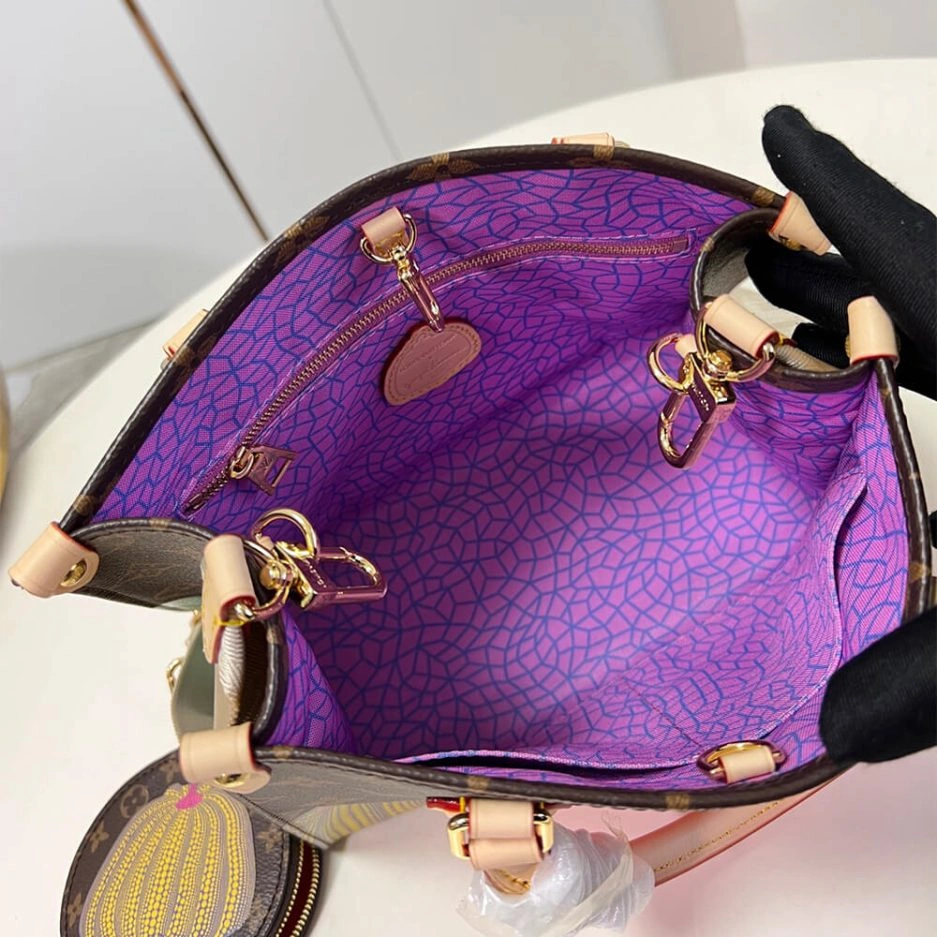 LV x YK OnTheGo PM GoAnywhere 220