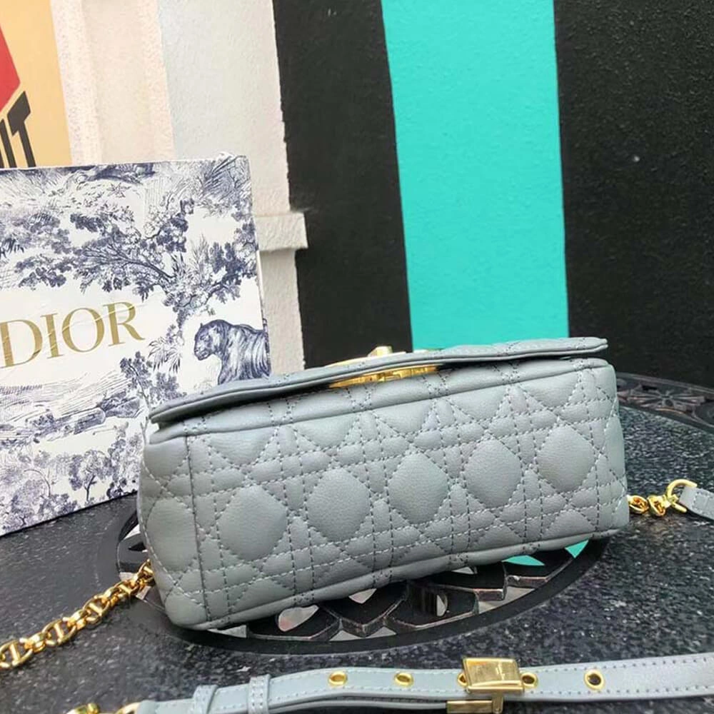 Modern Large Caro Handbag 1381