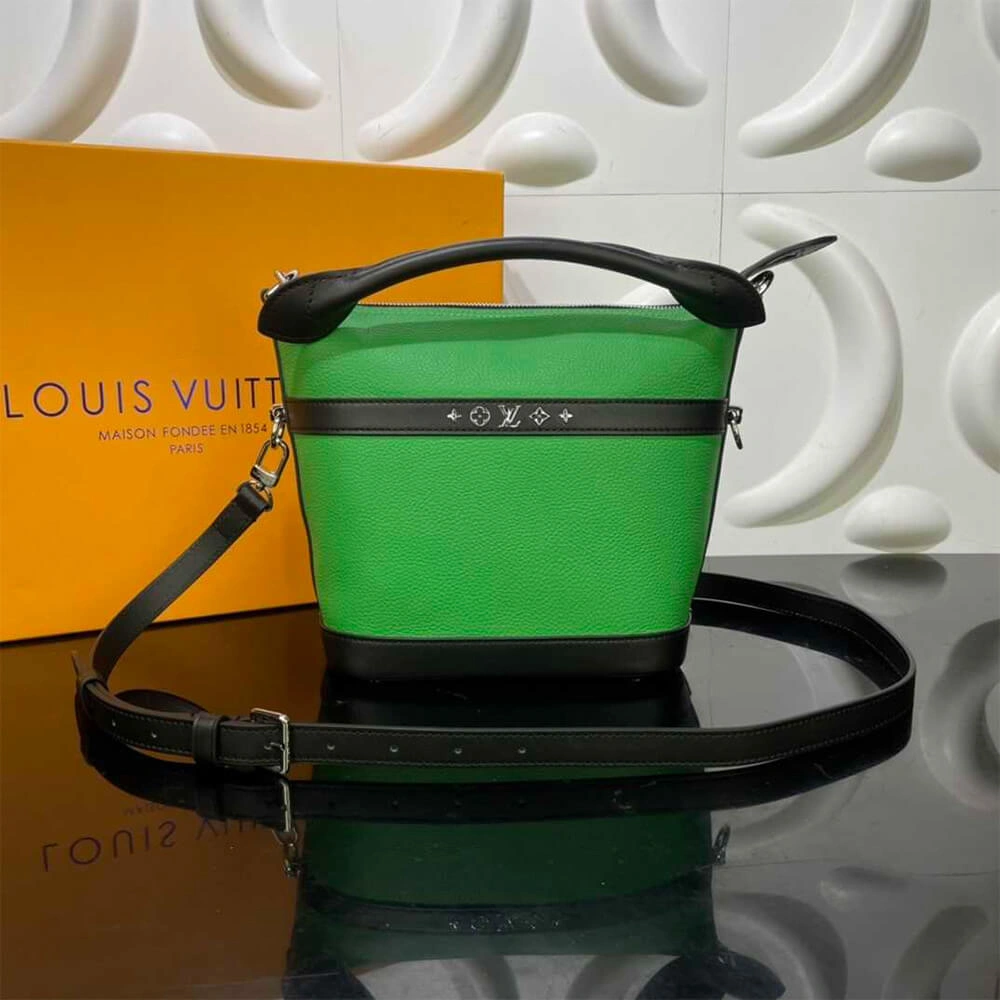 Bright Louis Vuitton CRUISER GM 648