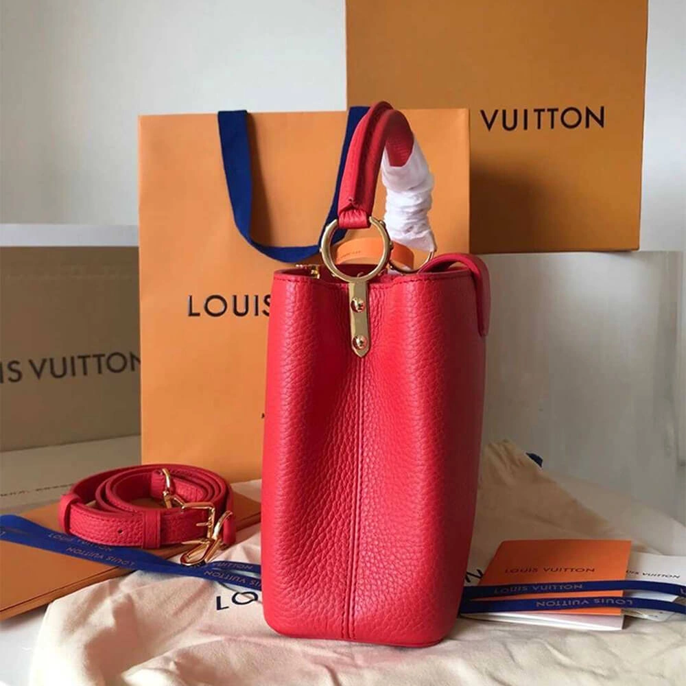 RelaxedFit Louis Vuitton Capucines MM 601