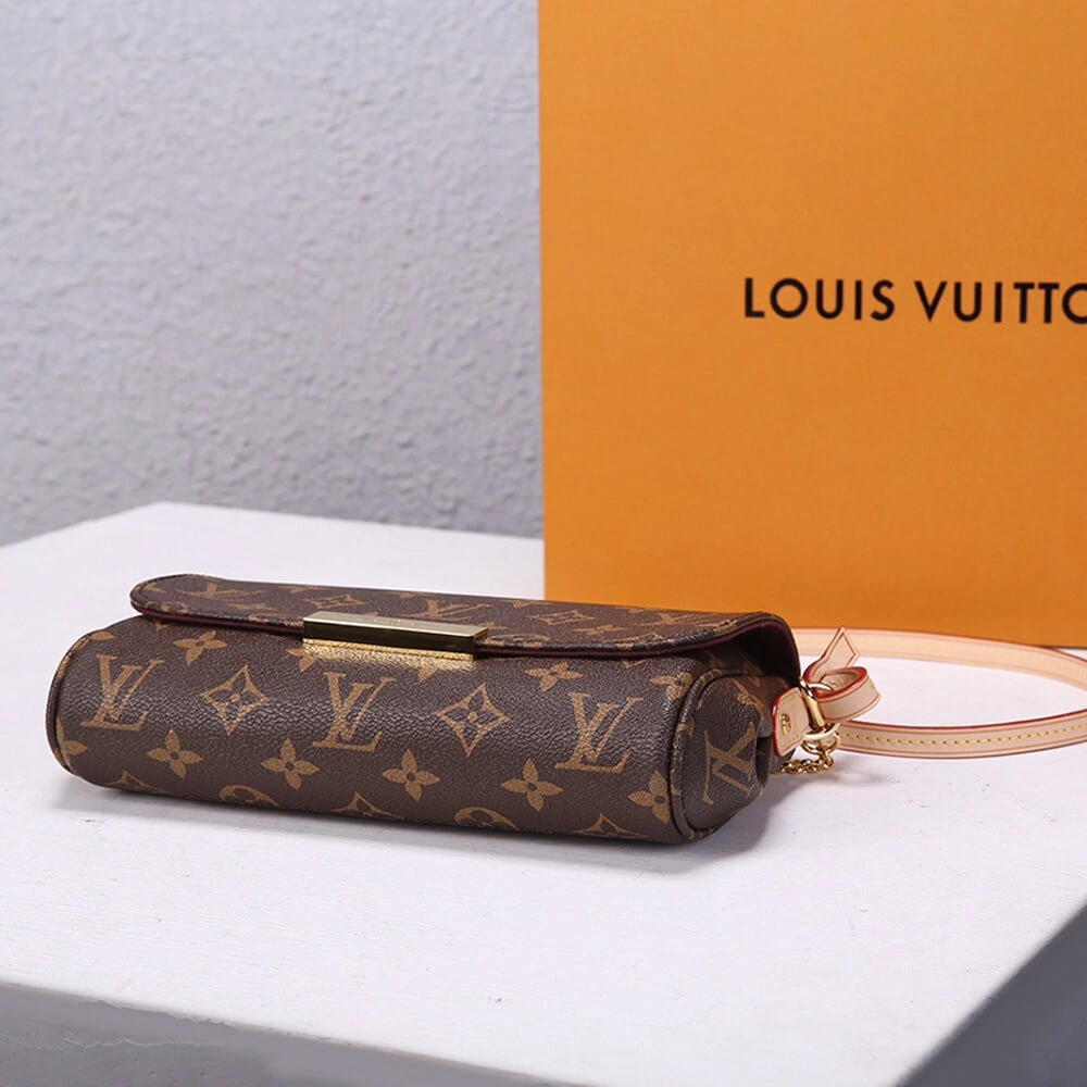 Seasonal Louis Vuitton Favorite MM 594