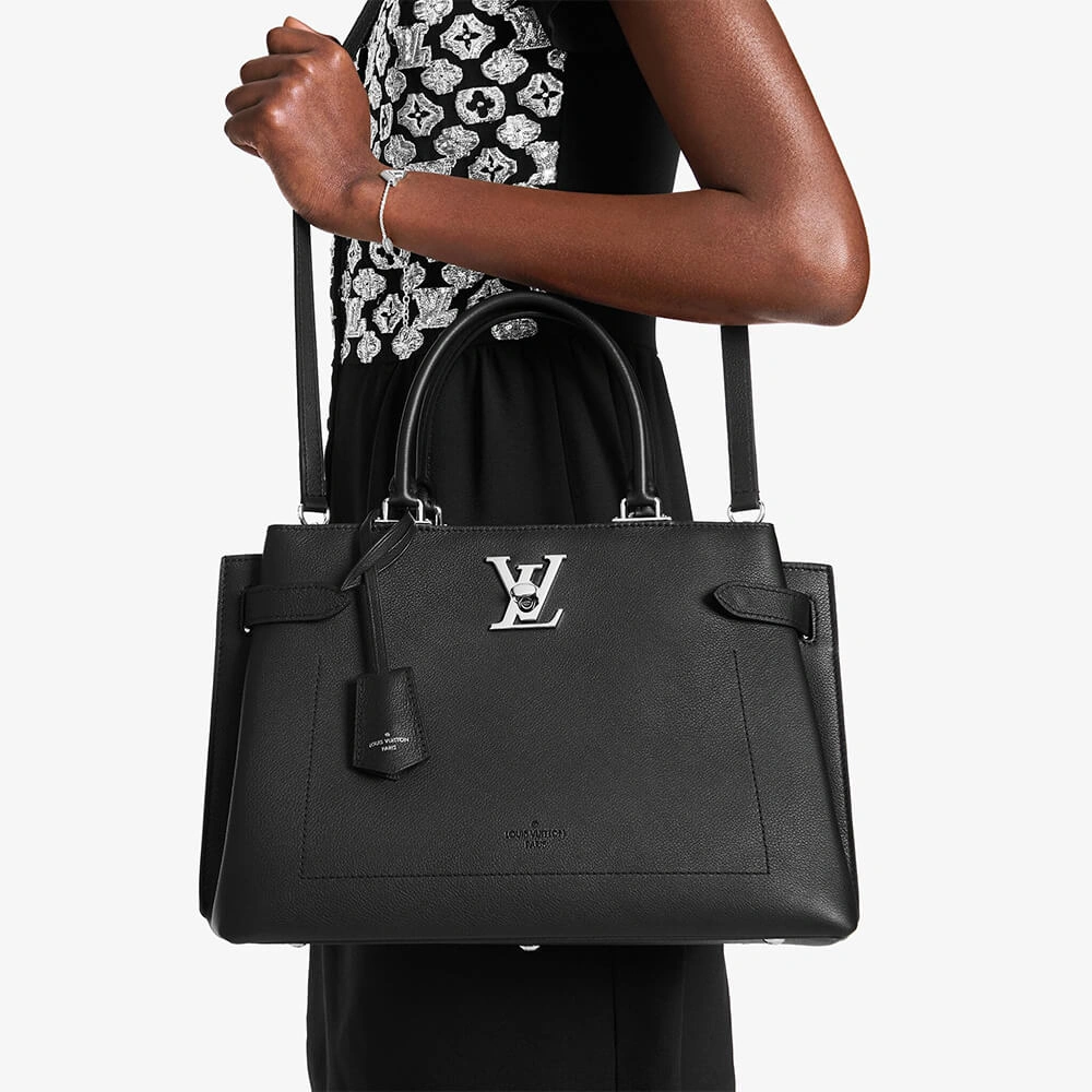 AllSeason Louis Vuitton LOCKME DAY TOTE BAG 644