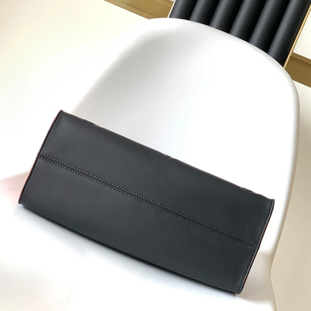 Louis Vuitton ONTHEGO MM Durable 574