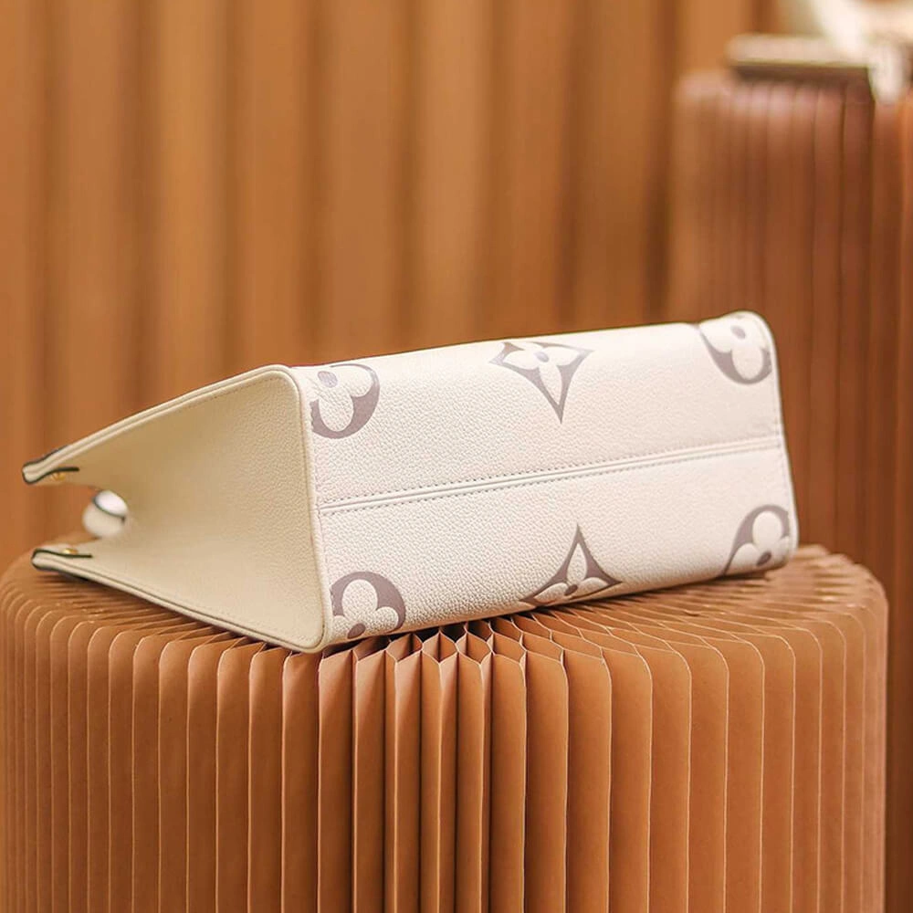 Louis Vuitton ONTHEGO PM Sporty 647