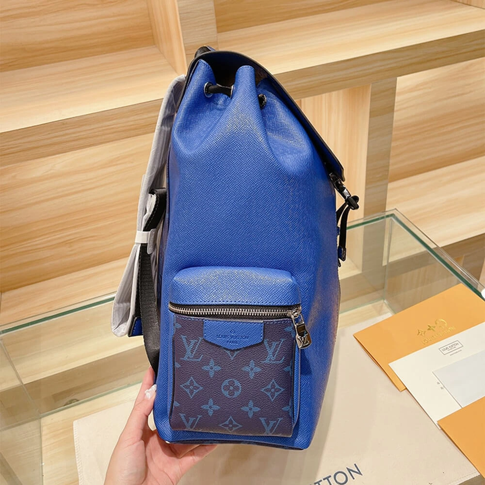 SmoothTexture Louis Vuitton Outdoor Backpack 603