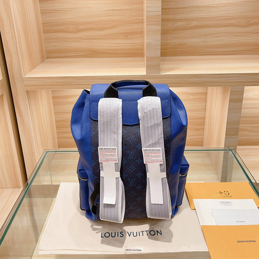 SmoothTexture Louis Vuitton Outdoor Backpack 603