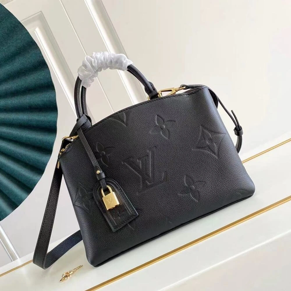 Louis Vuitton Petit Palais Sleek 813