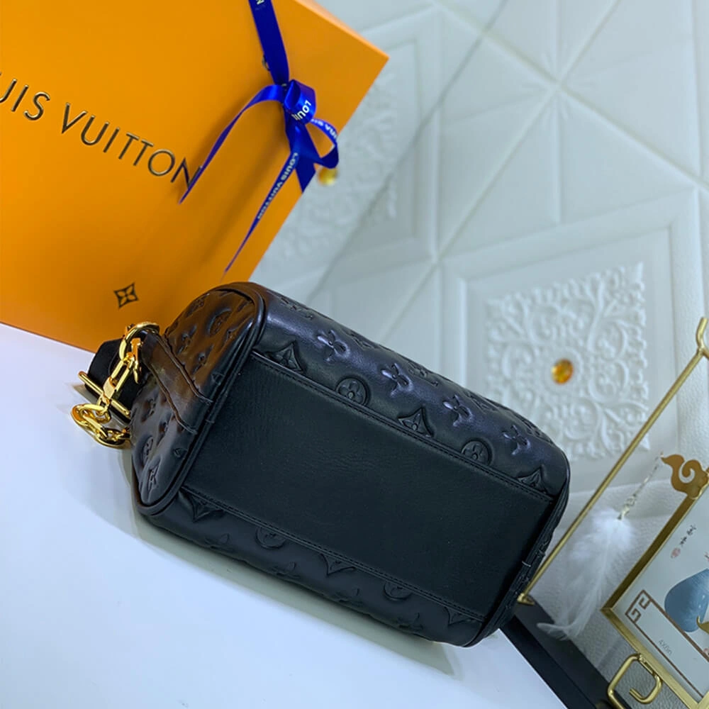 Louis Vuitton SPEEDY BANDOULIERE Lightweight 564