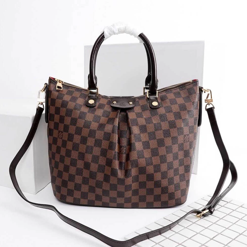 Lightweight Louis Vuitton Siena MM 607