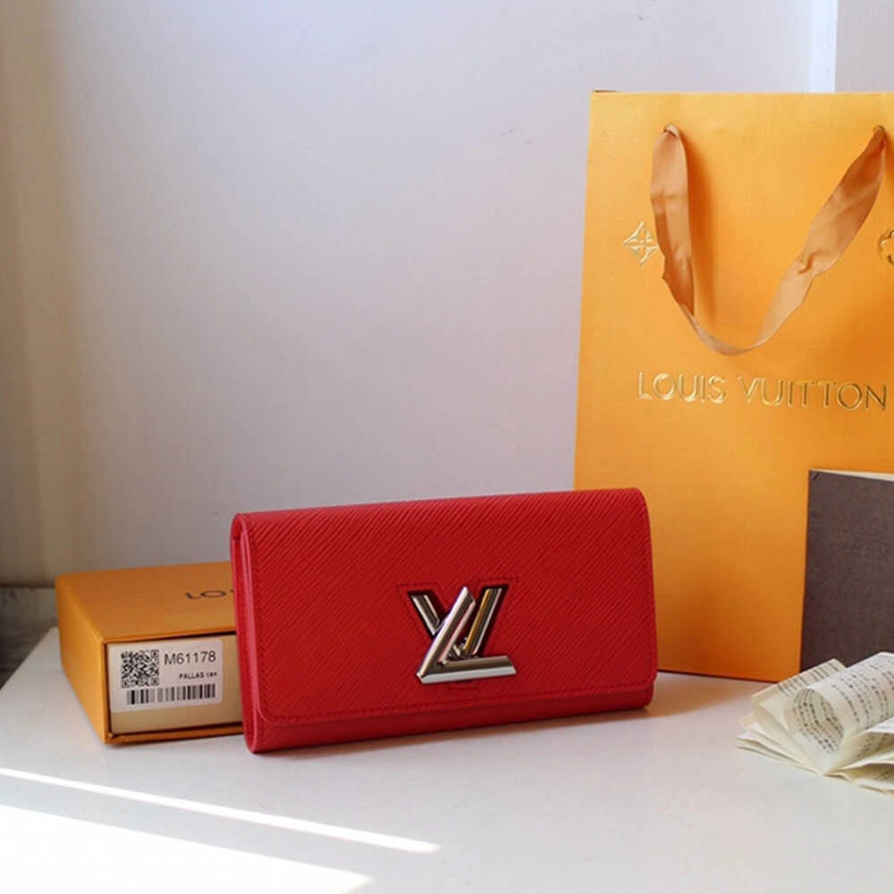 Louis Vuitton TWIST WALLET UrbanChic 563
