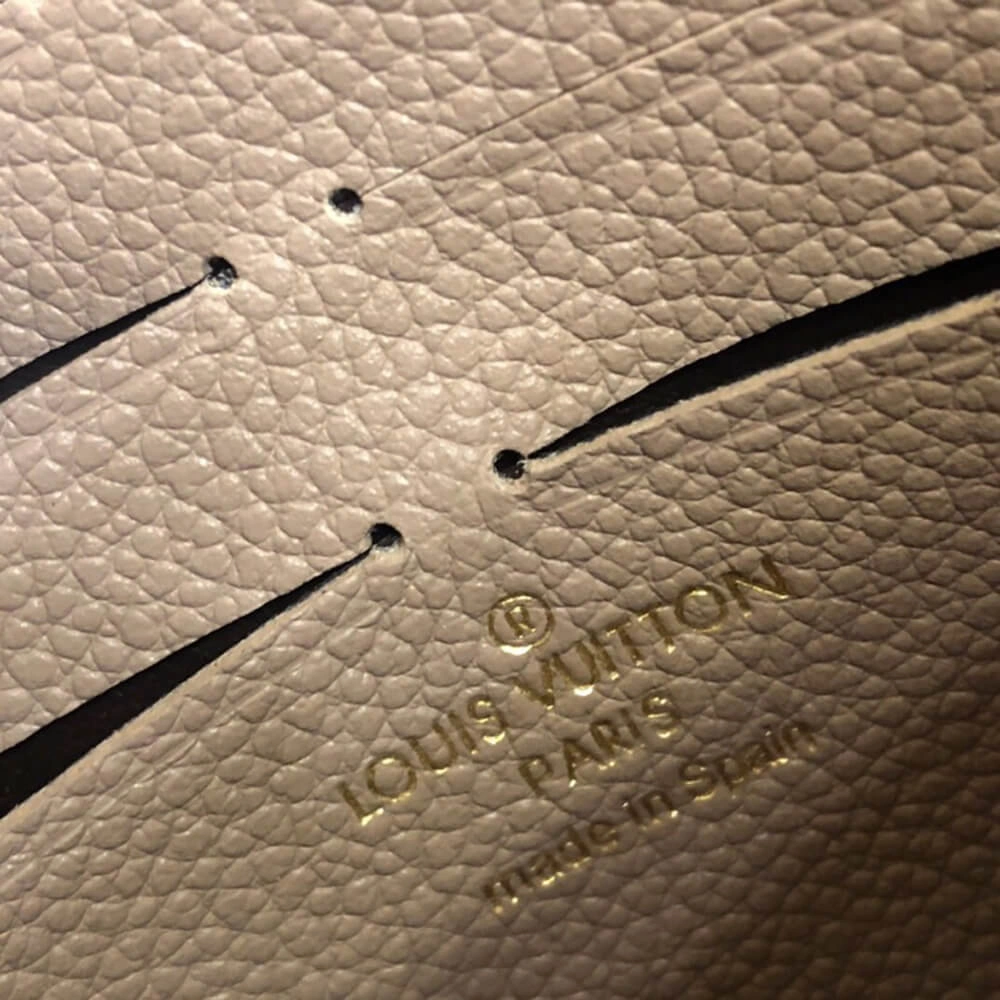 Louis Vuitton VAVIN CHAIN WALLET Snug 508