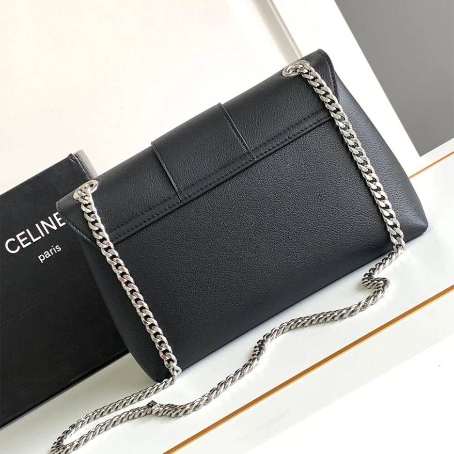 WrinkleFree Medium CELINE VICTOIRE bag in soft calfskin 1634