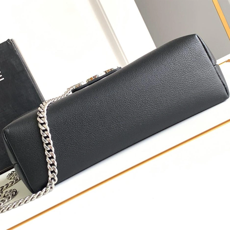 WrinkleFree Medium CELINE VICTOIRE bag in soft calfskin 1634