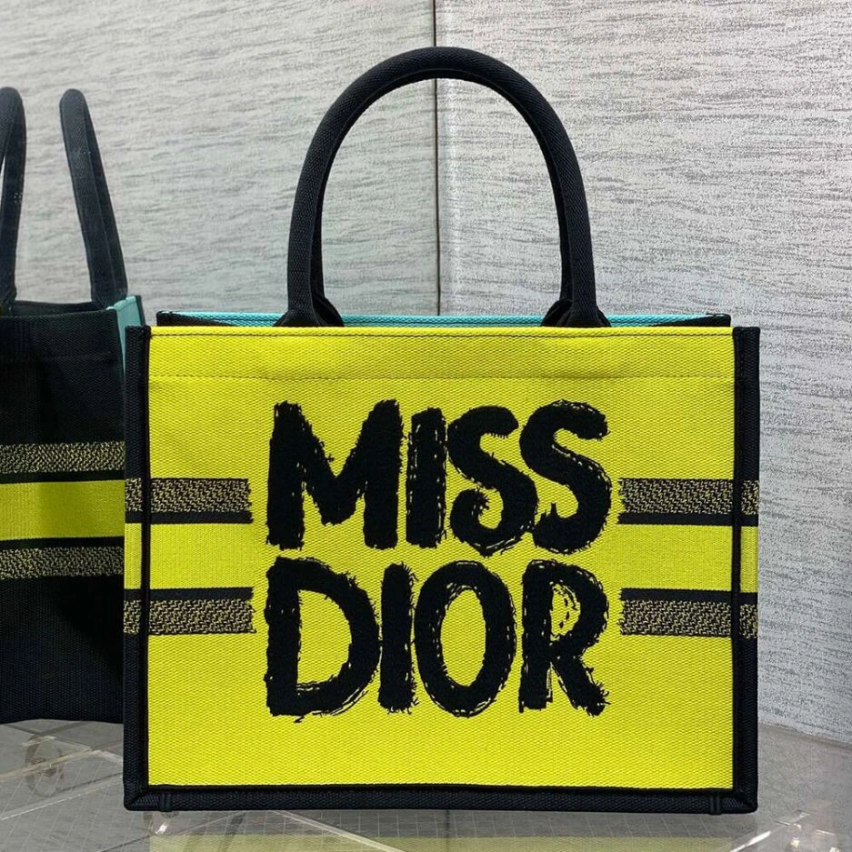Medium Dior Book Tote Classic 1319