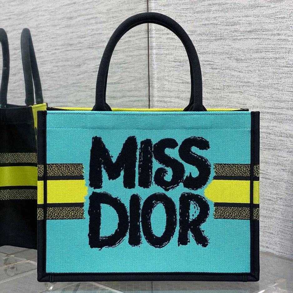 Medium Dior Book Tote Classic 1319
