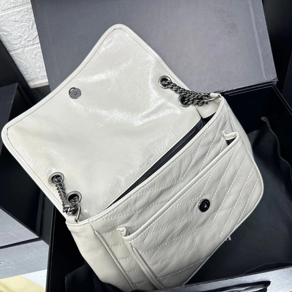 Comfortable NIKI MEDIUM IN VINTAGE LEATHER 1462