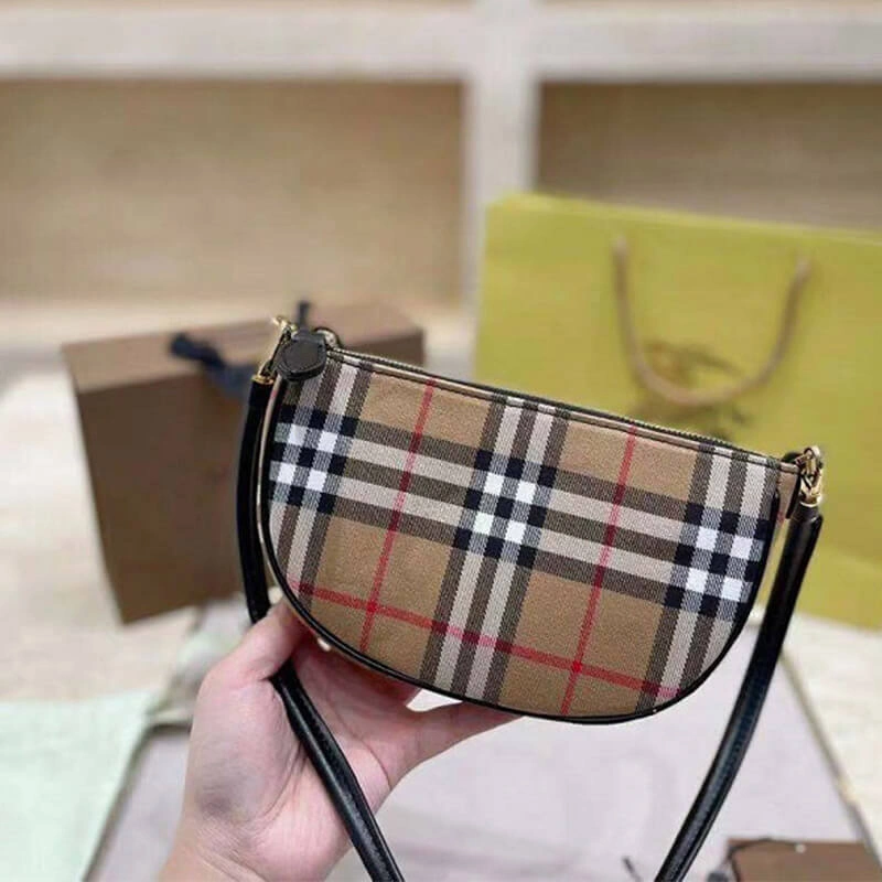 DailyWear Olympia Pouch checked shoulder bag 1652