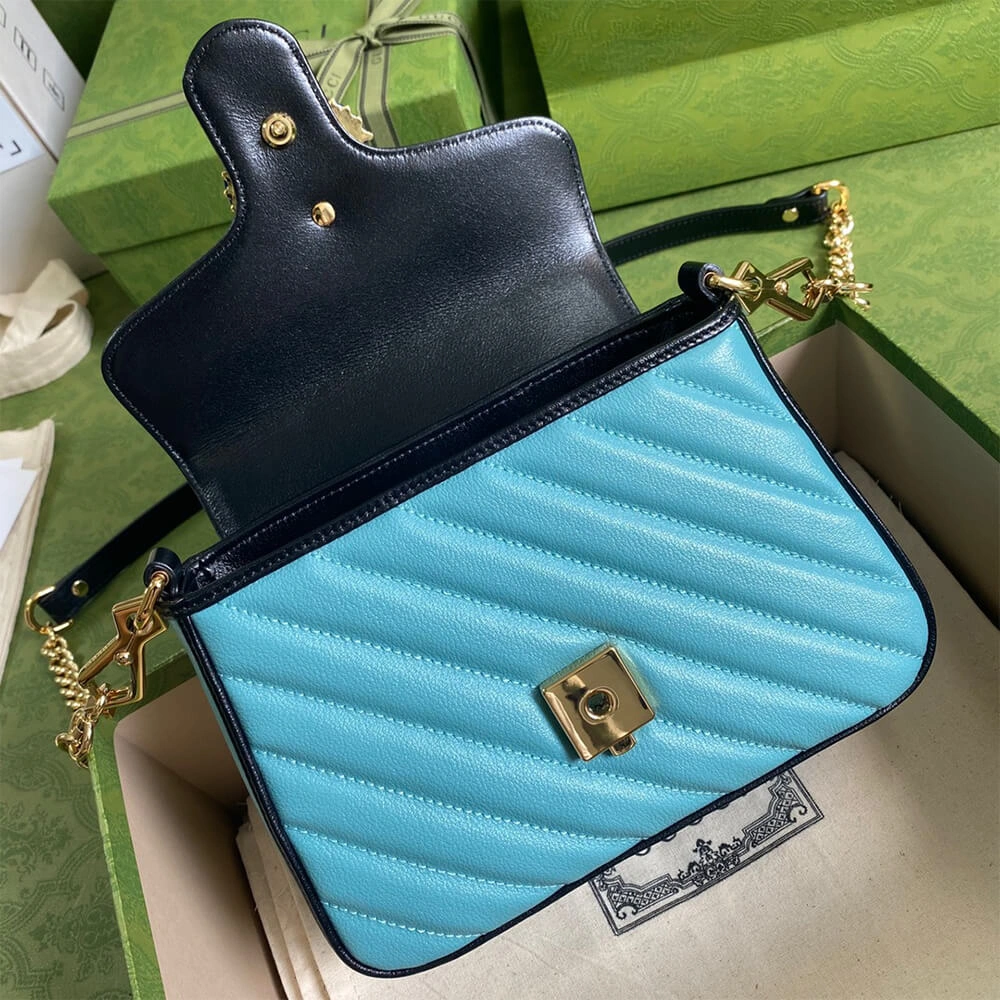 Online Exclusive GG Marmont mini bag Compact 981