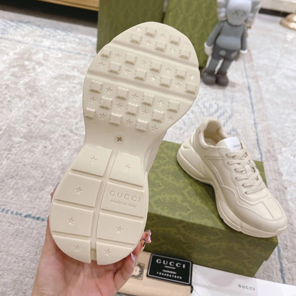Packable Rhyton sneaker with cat print 54