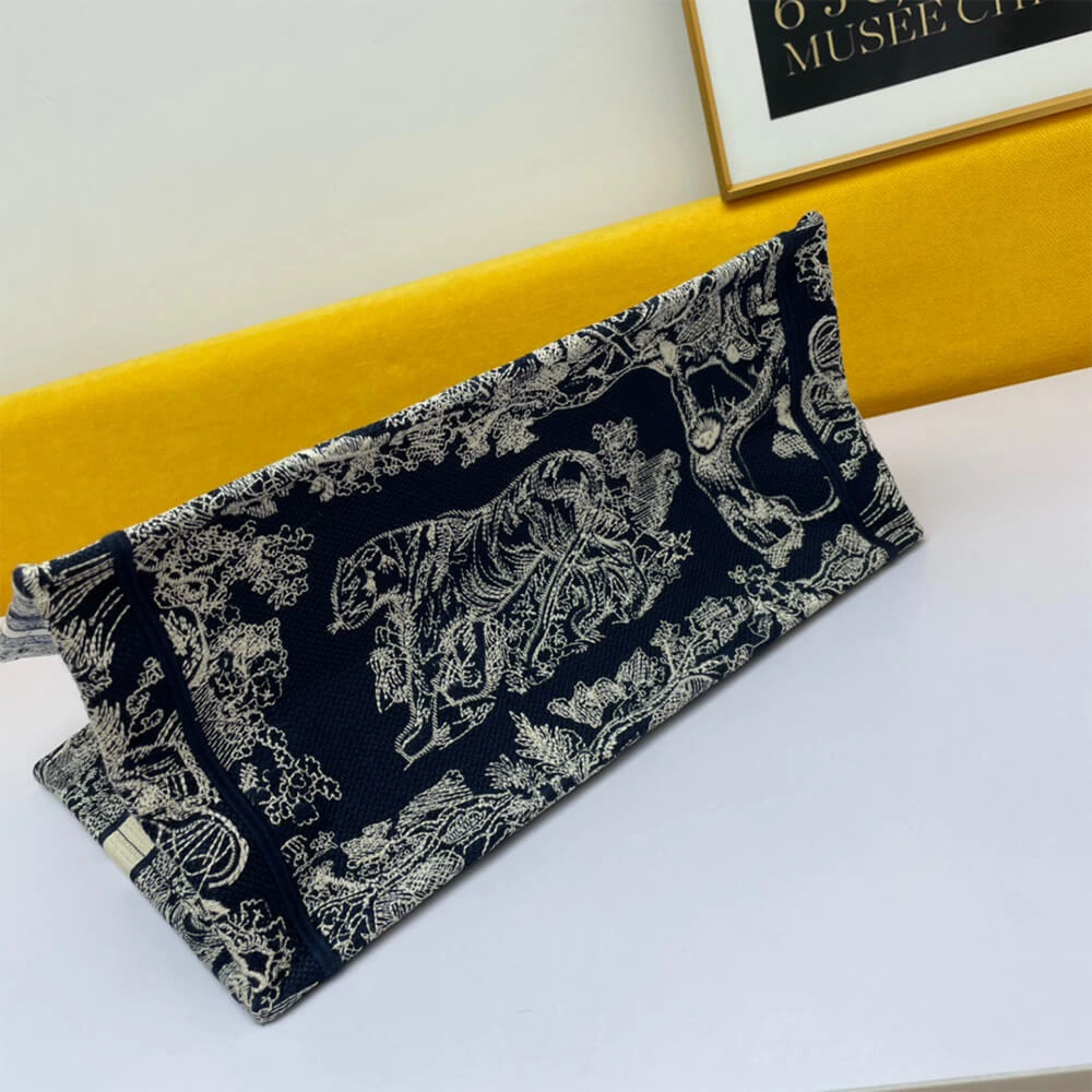 NewStyle SMALL DIORAMOUR DIOR BOOK TOTE 1372