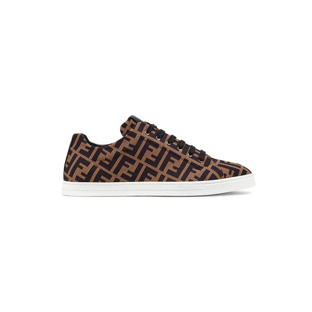 Fashionable Sneakers 139