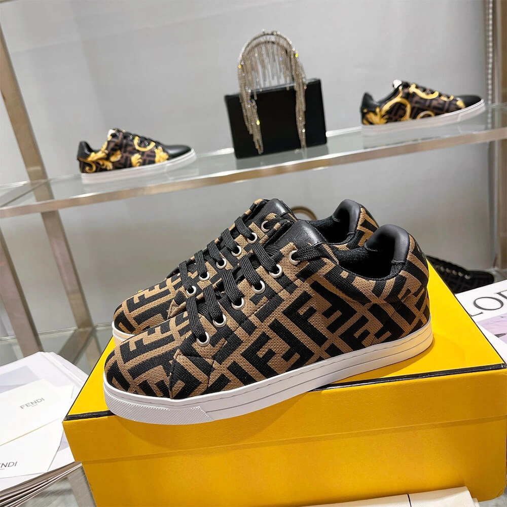 Fashionable Sneakers 139