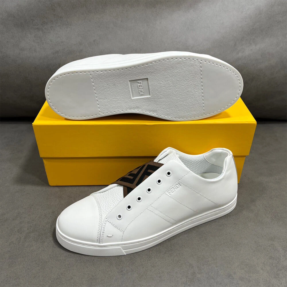 Trendsetting Sneakers 153