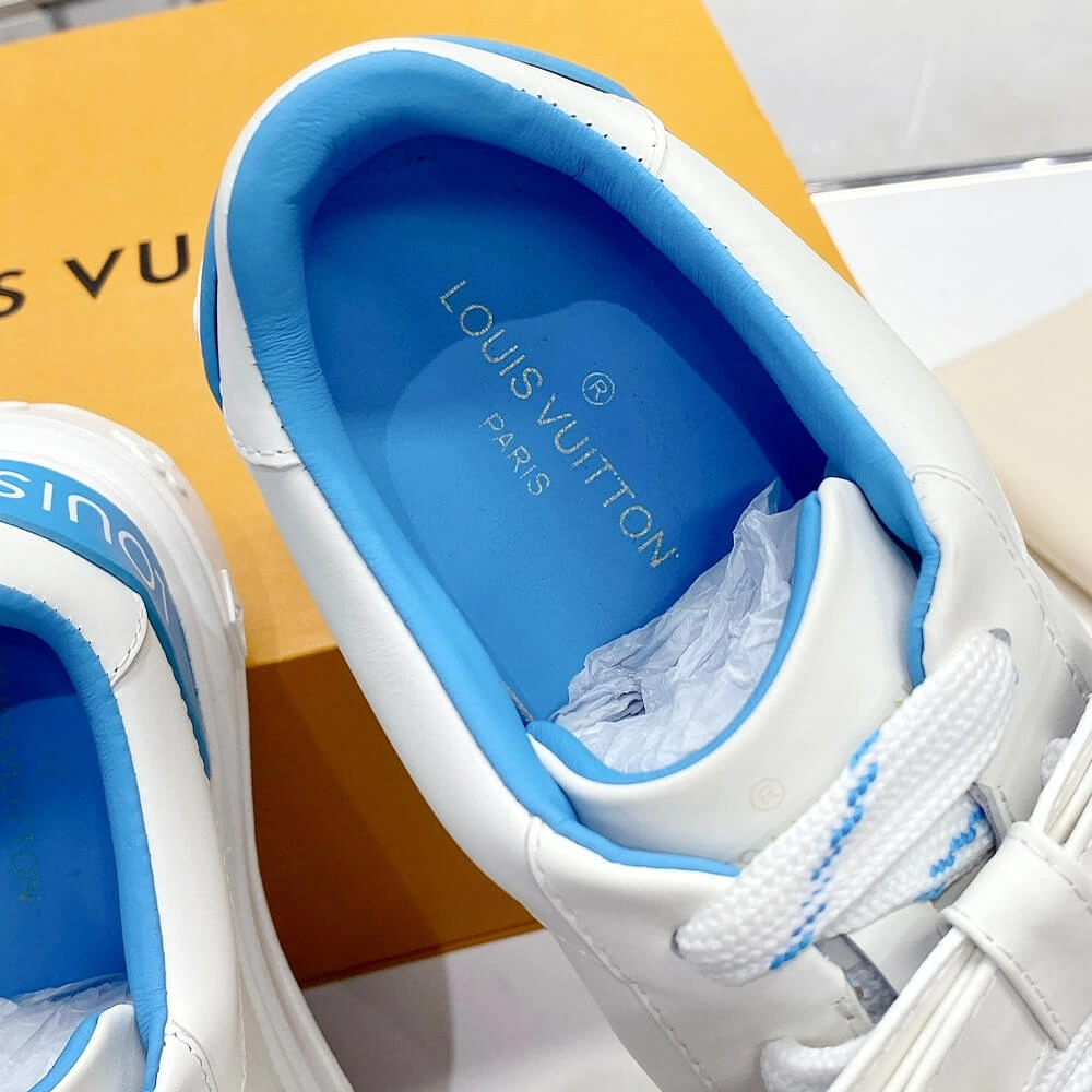 Attractive TIME OUT SNEAKER 15