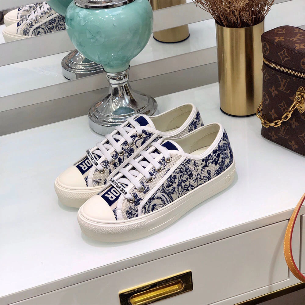 Modern WALK’N’DIOR SNEAKER 87