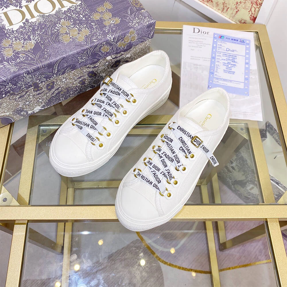 Comfortable WALK’N’DIOR SNEAKER 110