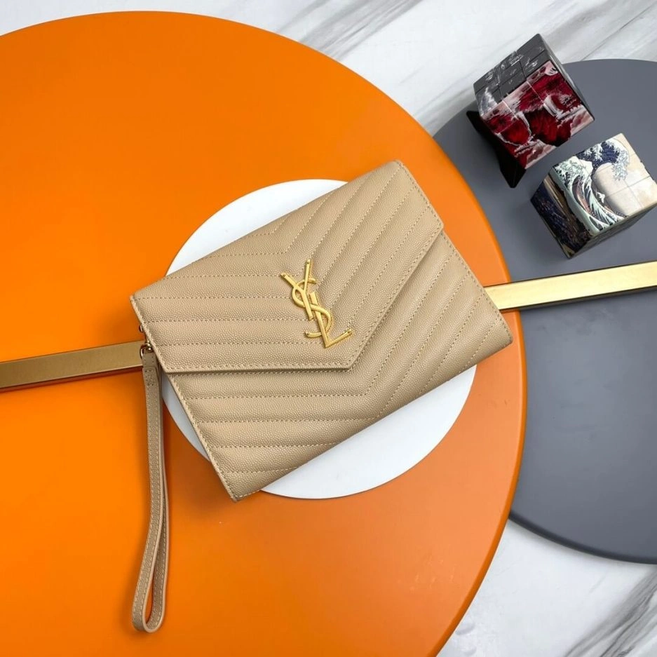 YSL CASSANDRE matelassé leather flap clutch Sophisticated 1388