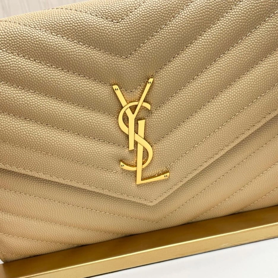YSL CASSANDRE matelassé leather flap clutch Sophisticated 1388