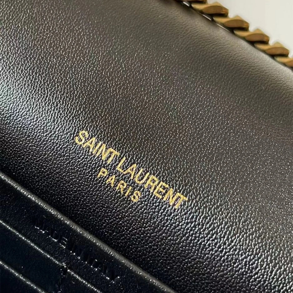 Breathable YSL LAMBSKIN CASSANDRE CHAIN WALLET 1410