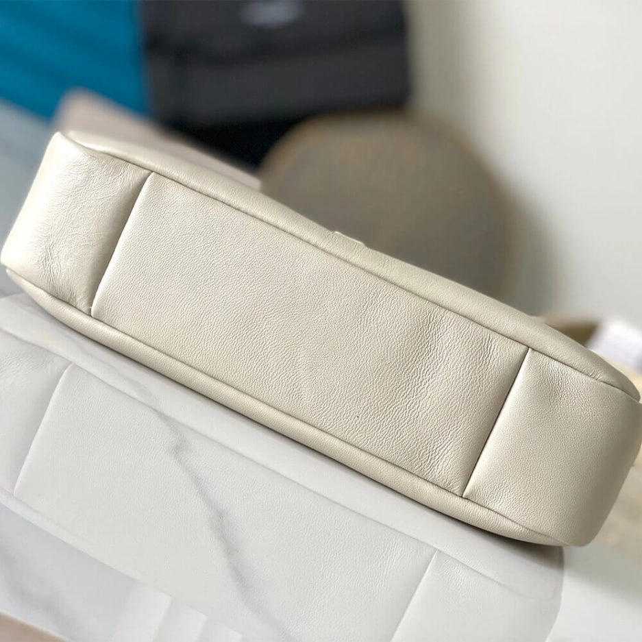 YSL LE 5 À 7 ARMPIT BAG Modern 1425