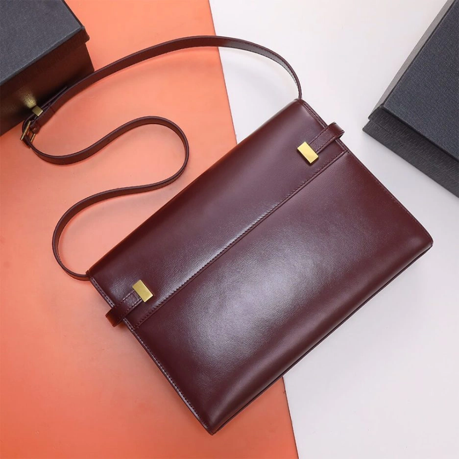 Cozy YSL Manhattan Box 1444