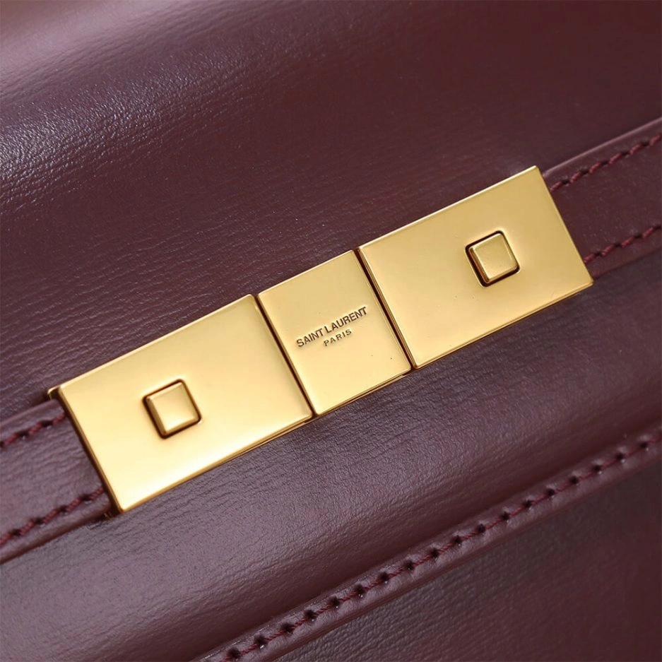 Cozy YSL Manhattan Box 1444