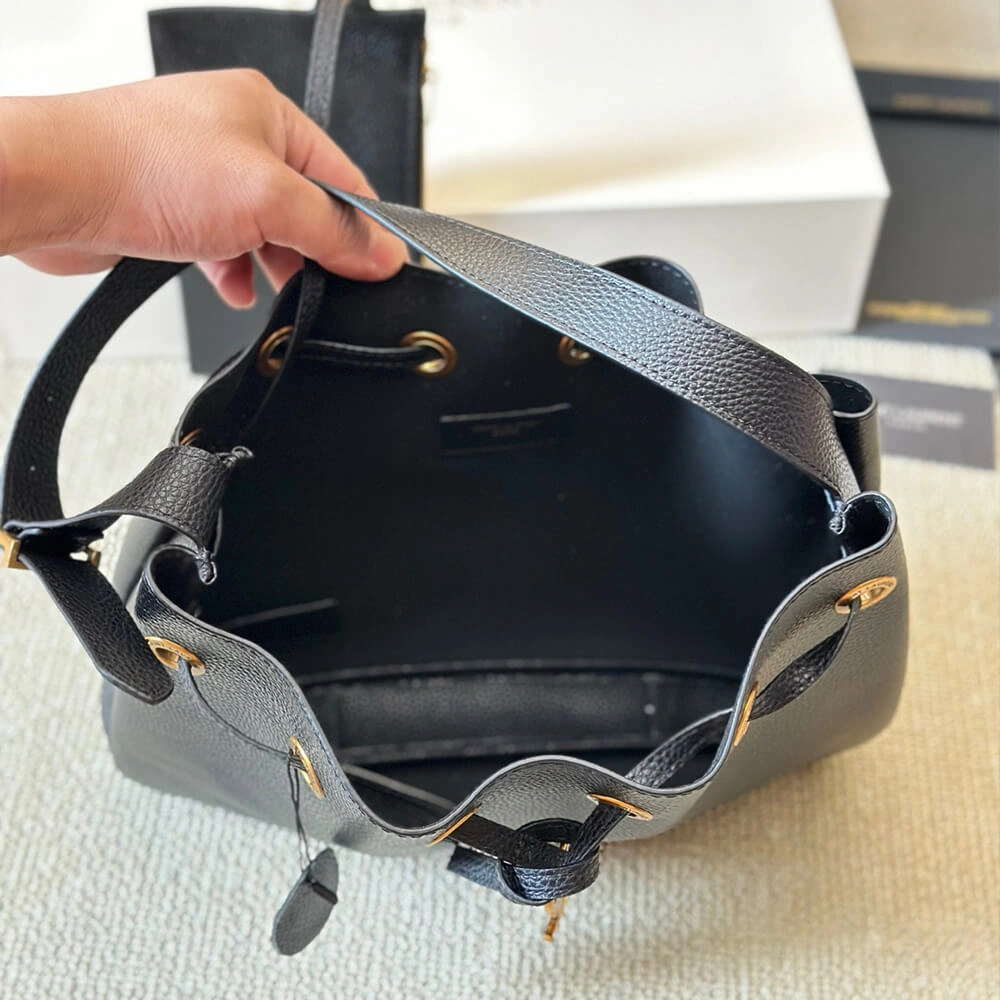 YSL PARIS VII small hobo in grained leather Snug 1456
