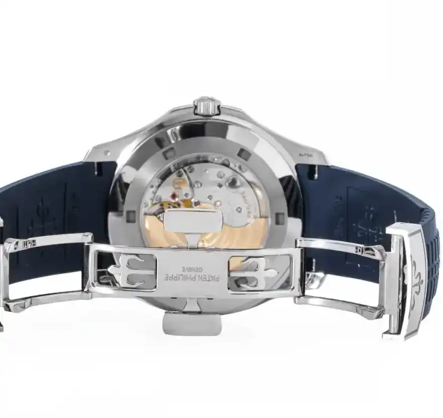 PrestigiousJewelLers 42.2mm Patek Philippe Aquanaut 5168g-001