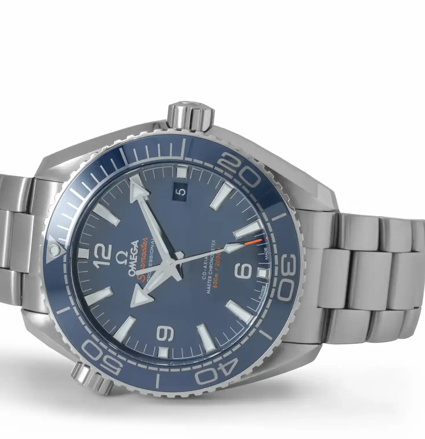 43.5mm Omega Seamaster Planet Ocean 215.30.44.21.03.001