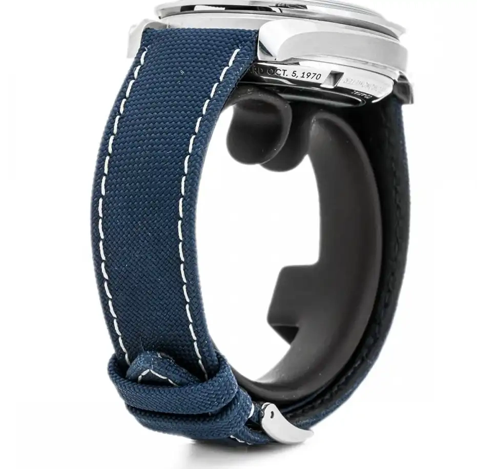 Omega Speedmaster Snoopy 310.32.42.50.02.001 Omega