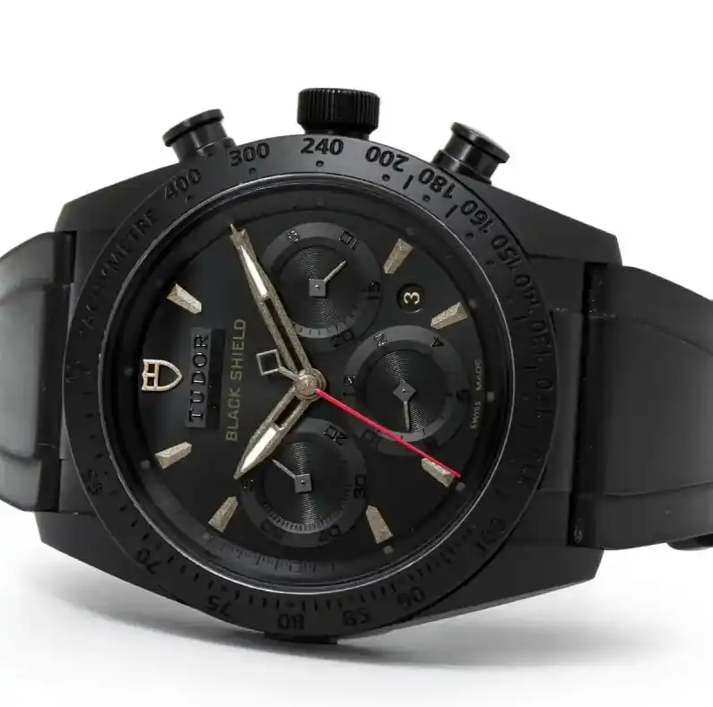 Black Tudor Black Shield 42000CN