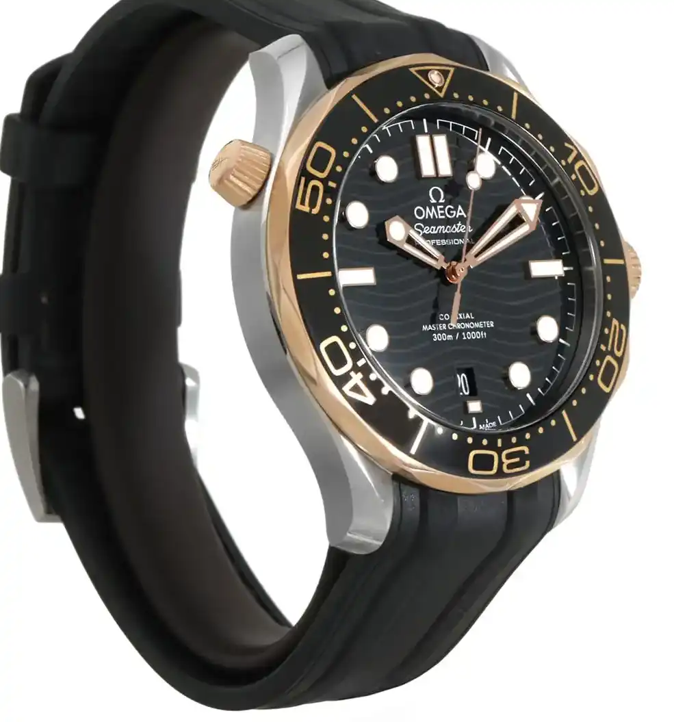 Prestigious Jewellers Rubber Omega Seamaster Diver 300M 210.22.42.20.01.002