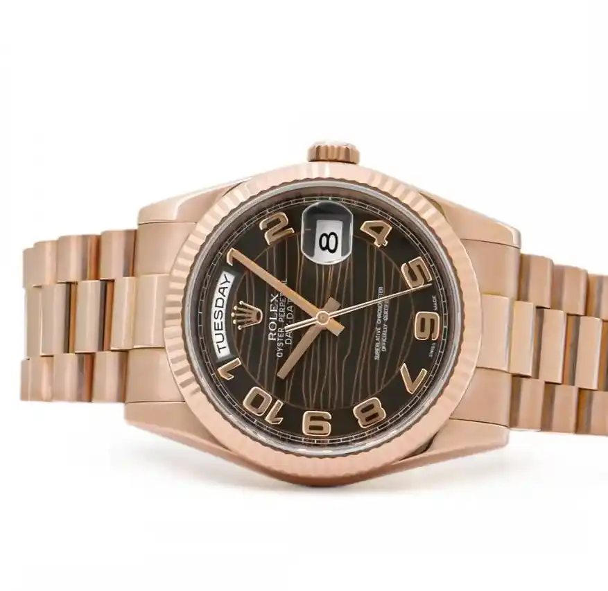 Prestigious Jewelers Rolex Day-Date II 118235 Rose Gold