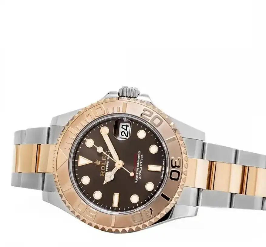 Prestigious Jewelrys 40mm Rolex Yacht-Master 126621