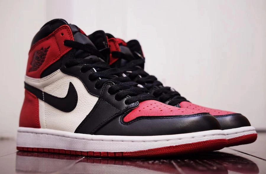 Air Jordan 1 Bred Toe-01