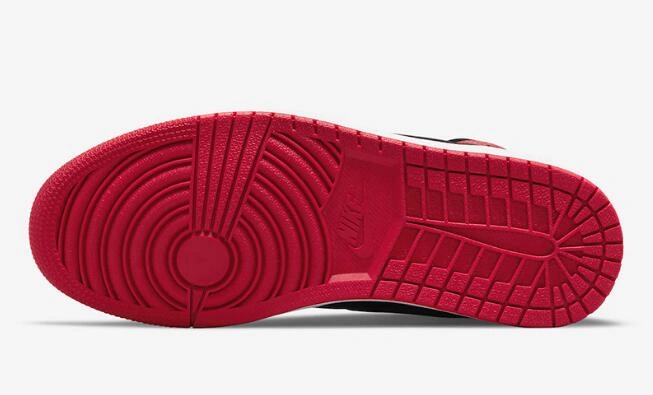 Air Jordan 1 GS High OG Bred Patent