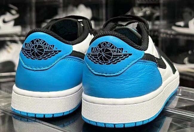 Air Jordan 1 Low OG UNC