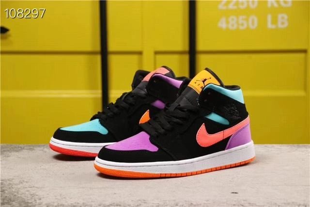 Air Jordan 1 Low Retro Blackbird-1