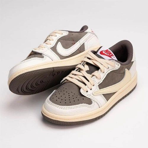 Air Jordan 1 Low Reverse Mocha