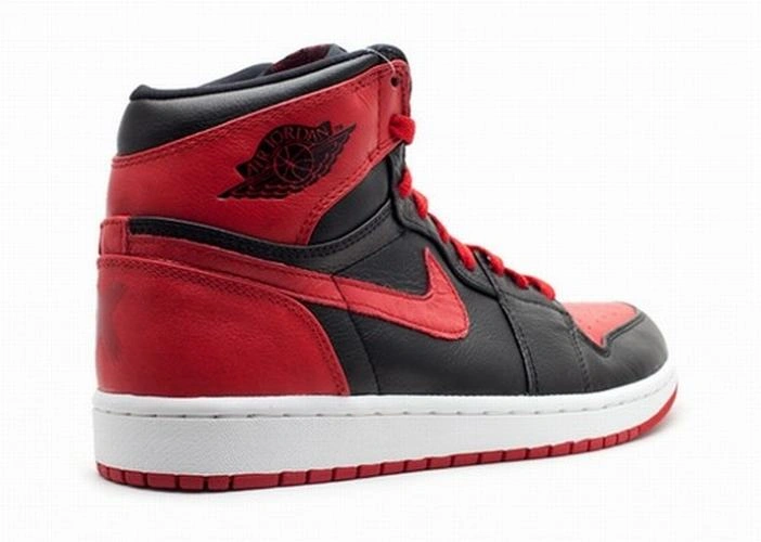 Air Jordan 1 Retro Banned-1